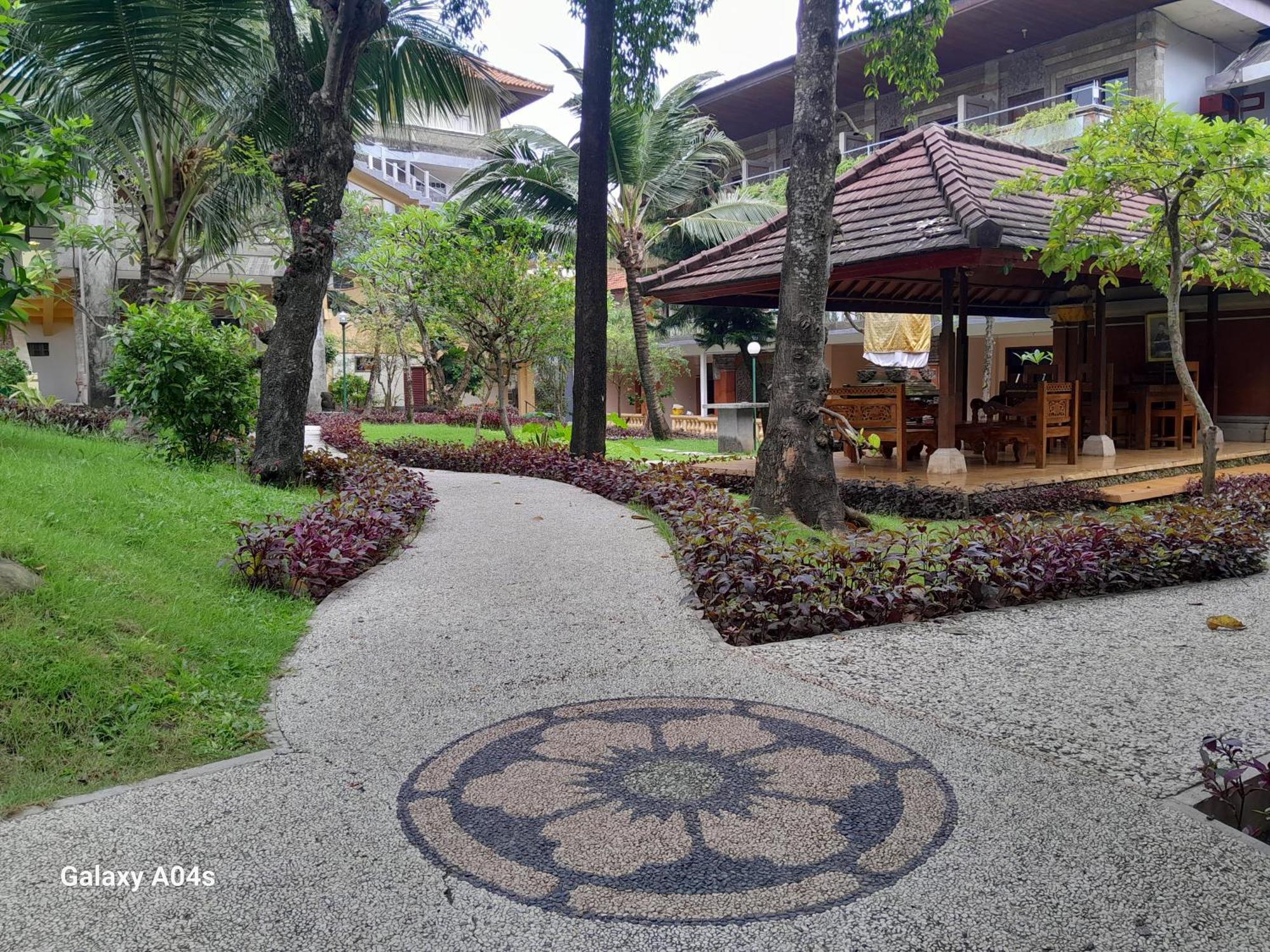 Melasti Kuta Bungalows & Spa Kültér fotó